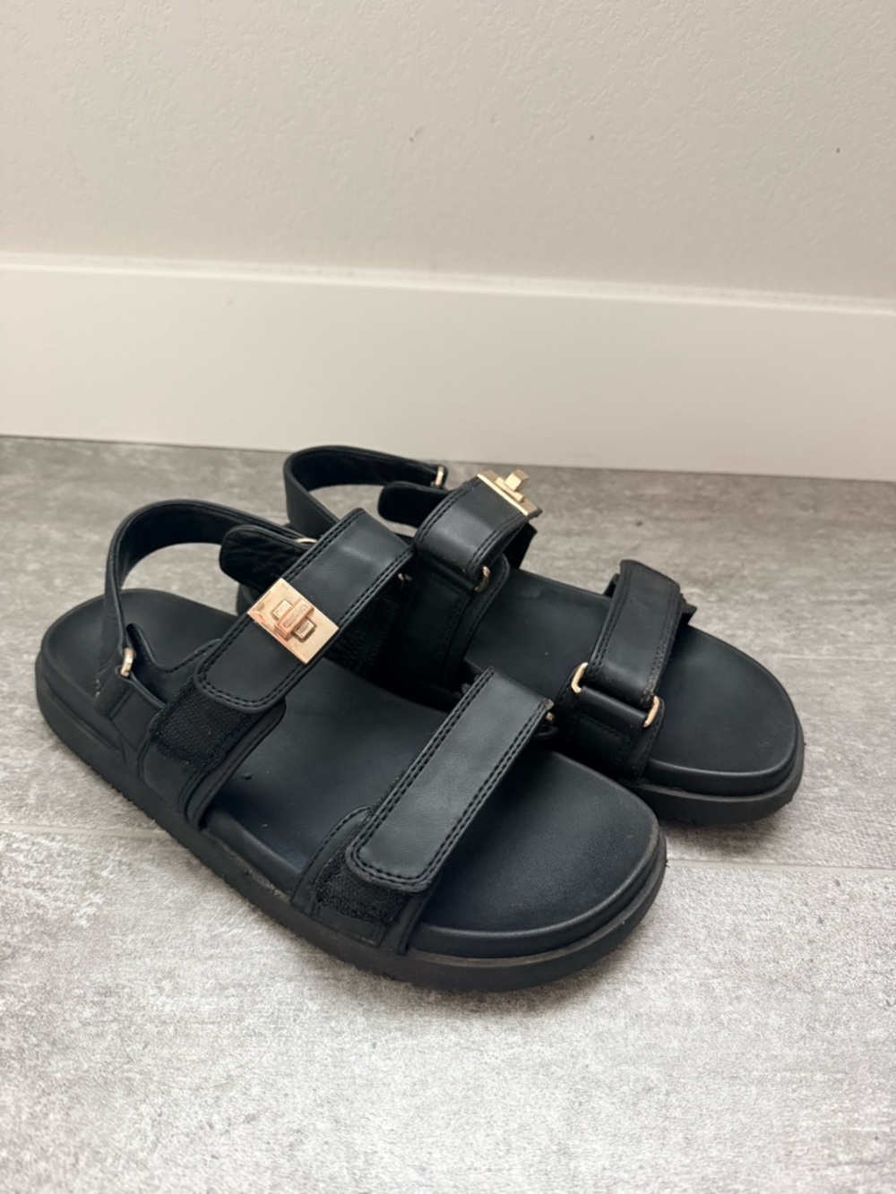 Women’s Black Buckle Sandals